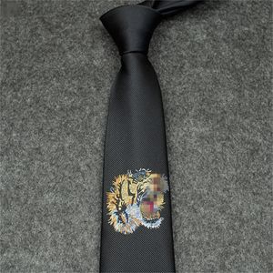 2023 Tie à cravate masculine Fashion Bow Tie à la marque Tie à teint en fil Retro Brand Tie Men's Party Casual Crava