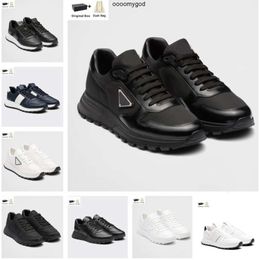 2023 MEN SCHOENEN TOP Design Prax 01 Sneakers Reylon geborsteld leer Nylon Mesh Brand Mens Skateboard Walking Runner Casual Outdoor Sports EU38-46 25