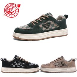 2023 hommes Femmes Chaussures décontractées Low Comfort Lace-Up Black Brown Brown Green Plate-Forme Mens Trainers Sneakers Taille 39-47