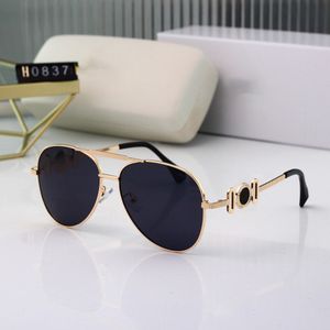 2023 Hombres Mujeres diseñadores Gafas de sol cuadradas marca de lujo Gafas de sol 0837 dama Moda Clásico Piloto conducción deportes al aire libre viajes playa alta calidad UV400 Sunglass