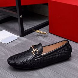 Mocassins décontractés en cuir véritable pour hommes, chaussures bateau respirantes de marque, chaussures habillées formelles, taille 38 à 44, 2023
