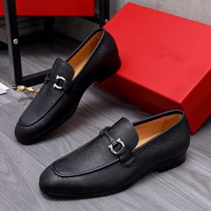 2023 Mens Classic Designer Dress Shoes Metal Buckle Echt lederen Casual Loafers mannelijk merk formele zakelijke flats maat 38-44