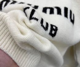 2023 suéteres de diseñador para hombre retro clásico AA chaqueta de punto de moda para hombres sudadera hombres Bordado de letras en el brazo Cuello redondo cómodo puente de alta calidad