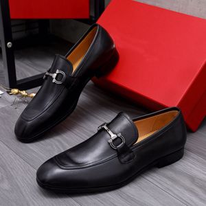 2023 Mens Dress Shoes Designer Fashion Loafers Echt lederen mannen Business Office Werk Formele Oxfords Brand Party Wedding Flats Maat 38-44