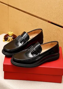 2023 Mens Dress Shoes Echt lederen feest Bruiloftbedrijf Handgemaakte Loafers Mannelijk merk Casual platform Oxfords Maat 38-45