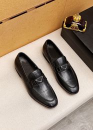 2023 Mens Dress Shoes Handmade Echt lederen ontwerper Oxfords Male merk Brogue Wedding Party Business Office Formele schoenen Maat 38-45