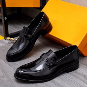 2023 Mens Dress Shoes Wedding Suit Formele schoenen Designer Brand Slip On Business Loafers Men Casual Flats Zapatos HOMBR Grootte 38-44