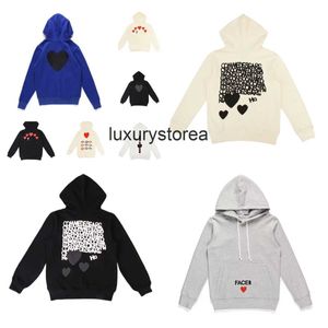 2023 Hoodies pour hommes Sweatshirts Femmes Femmes Sweatshirt à capuche à capuche à capuche Comme Cardigan des Small Red Heart Sweat à sweat Garcons Standard et Fleece Casual Choters B7