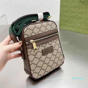 2023 Heren Telefoonzakken Mini Designer Tas Crossbody Tas Nieuwe schouderkruislichaam Tine -telefoons Klapen zwarte kaki print letters 5a