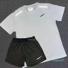 2023-fatos de treino masculinos Tech set designer camisas de treino shorts de duas peças roupa de ginástica feminina Secagem rápida e roupas esportivas respiráveis tamanho grande opcional