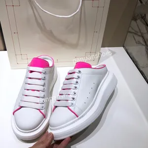 2023 Gemengd-materiaal Space Sneakers Spring herfst plat platform Daddy Luxe vrouwen Patchwork Lace Up Designer Casual schoenen