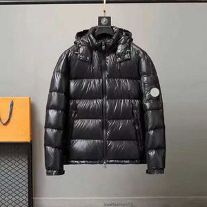 2023 Monclair Mens Winter Parka Designer Down modieuze Luxury Sport Winter Puffer Jackets met lange mouwen naar beneden