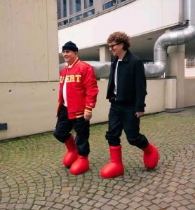2023 MSCHF MEN Women Rain Boots Designers Big Red Boot Dikke Bottom Non-Slip Booties Rubber Platform Boot Astro Boy Size 35-44 Brand
