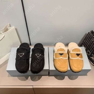 2023 Mule Sandaal Platte Schoenen Flats Slippers Vrijetijdsschoen Winter Warme Slipper Dames Thuis Binnen Bont Harige Driehoek Sneeuwwol Dames Buiten