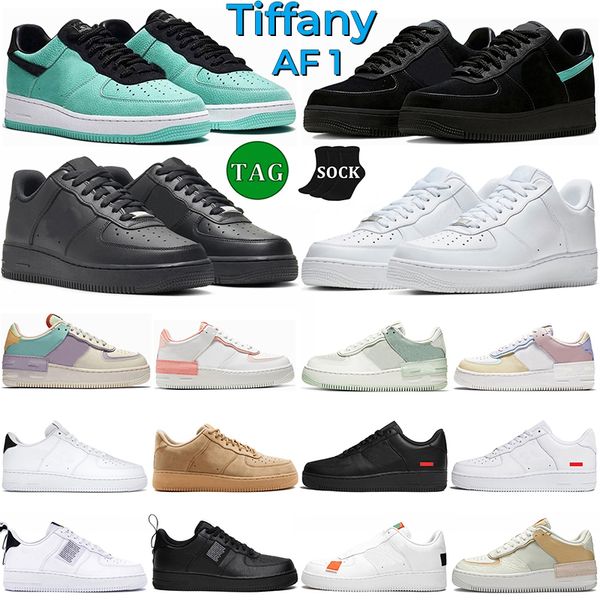 2023 New 1 chaussures de course pour hommes femmes Triple White Low Utility Noir Bleu Tropical Twist Shadow Triple White Black mens trainers sports de plein air baskets femmes