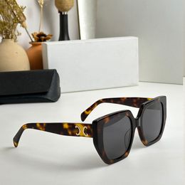 2023 Nouvelles lunettes de soleil Arc de Triomphe Lunettes de soleil polygones cool pour hommes et femmes, verres en résine de haute qualité, CL40239F