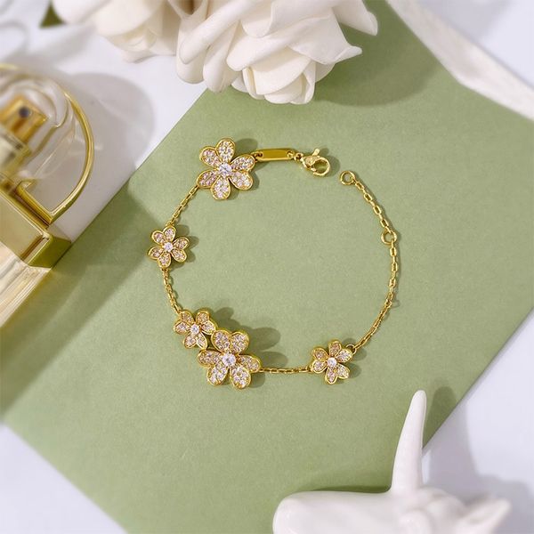 2023 Nouvelle arrivée Bijoux fleurs Amour Bracelet Bracelet avec cristal pour femme Plaqué Or Rose Coeur Forever Love Tag 6 feuilles Bracelet Bijoux Pour Femmes