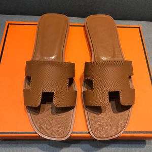 Nieuwe designer sandalen slides Klassieke pantoffels h flop pantoffel dames heren pantoffel Donkerbruin zwart oranje Luxe Zomer strand Dame Lederen Slippers