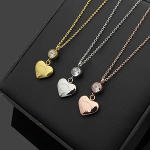 2023 Nieuw merk T Single Diamond Heart Verjaardagsgeschenk Fashion Women Hoge kwaliteit Gold Designer ketting sieraden