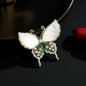 2023 nouveaux vêtements accessoires broche mère naturelle incrusté papillon broche