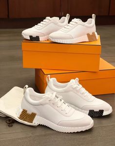 2023 Nouvelles couleurs Hommes Rebondissant Sneaker Chaussures Top Luxe Veau Daim Casual Sports Chèvre Semelle Légère Baskets Basses Confort Marche Eu38-46 avec boîte