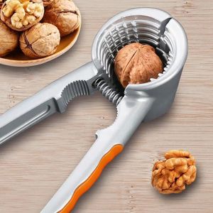 2023 New Crack Almond Walnut Hazel Filbert Nut Kitchen Nutcracker Clip Clamp Plier Cracker Pecan Hazelnut Crack Tools