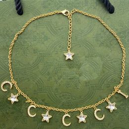2023 Nueva estrella de cristal Carta colgante Collares Mujeres 18K oro exquisita marca de moda diseñador collares fiesta de las mujeres joyería de regalo de cumpleaños