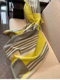 2023 NOUVEAU Design H LAINE Jaune Couvertures 1.5 kg LAINE De Luxe Maison Épais Lit Canapé Vente Grande Taille Couverture 145175 cm 90% laine Et 10% cachemire