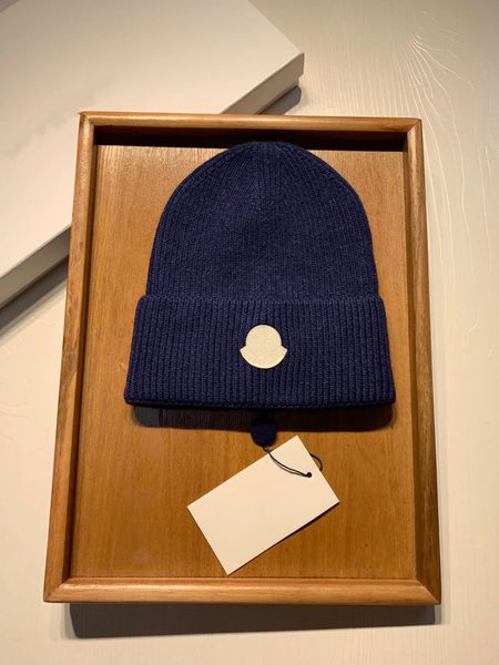 2023 Nouveau chapeau de designer bonnet pour hommes et femmes chaud chapeau tricoté automne et hiver style 12 couleurs éclatement en option