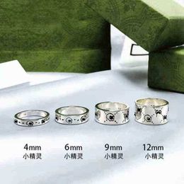 2023 Nueva joyería de diseñador, pulsera, collar, anillo, accesorios, anillo de calavera, adorno de mano de duende fantasma para hombres y mujeres