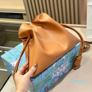 2023 Nuevo bolso de diseñador con cordón Le Luxurys Designers Bag Bolsos de asas de alta calidad para mujer Bolsos de hombro de cuero