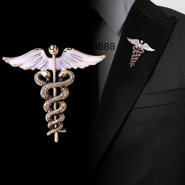 2023 nouvelle épinglette en émail médical ailes d'ange caducée serpent broche pour hommes femmes infirmière médecin