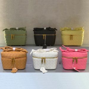 2023 nuevo bolso de moda para cámara, bolso de maquillaje de caramelo, bolsos de diseñador de cuero Intreccio para mujer, bolsos de hombro tipo cubo, bolsos cruzados, monederos clásicos