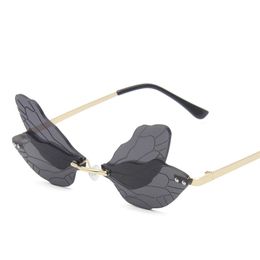 2023 nouvelle mode libellule lunettes de soleil femmes hommes marque Design sans monture vague lunettes de luxe tendance étroite soleil glasses199p