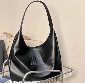 2024 Nouveau sac à main de mode Femmes Sac Sac deux véritables hobo en cuir Hobo Single épaule de la plus haute qualité