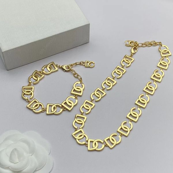 Collier avec lettres en or pour femmes, ensemble de bijoux de luxe de styliste, cadeaux de fête, nouvelle mode 2023