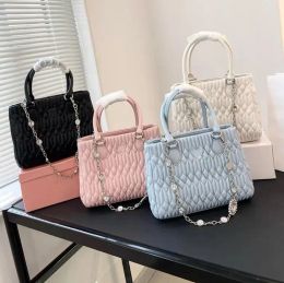 2023 Nieuwe mode luxe designer Handtassen Takken roze portemonnee Crystal Fashion Basket Women Tote Bags Leisure Schouder Strand Travel Tassen