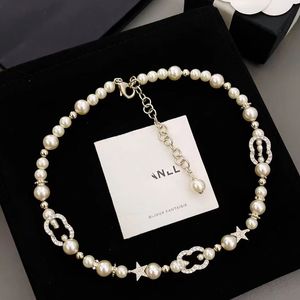 2023 nieuwe mode parel volledige diamanten brief ketting trend onregelmatige senior gevoel lichte luxe ketting sleutelbeen ketting