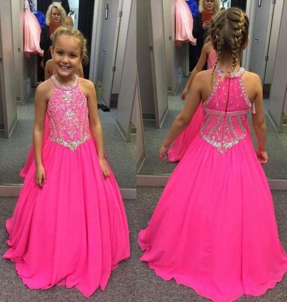 2023 Nuevos vestidos fucsias para niñas pequeñas, cristales con cuentas, una línea con cuello halter, vestidos de fiesta de graduación con flores para niños pequeños para bodas6165668