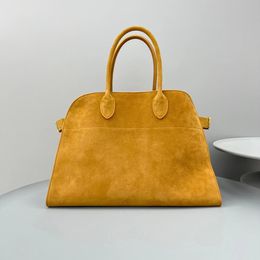 2023 nieuwe handtas geïmporteerd kalfsleer om multifunctionele clutch te creëren, luxe ontwerp authentieke hoogwaardige dames Margaux15-serie matte tas 1831