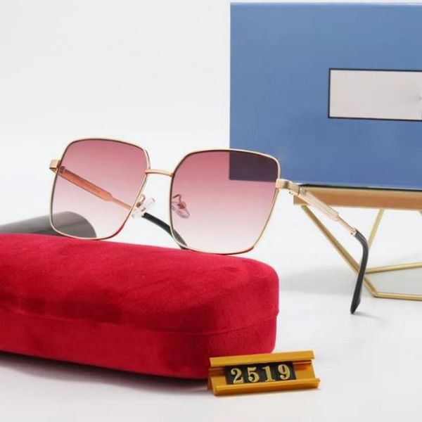 2023 Nuevas gafas calientes Gafas de sol de diseño para mujeres