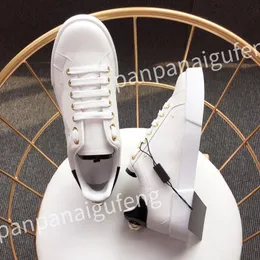 Baskets de luxe en cuir de veau pour femmes et hommes, chaussures de marche décontractées, célèbres, confortables, en plein air, nouvelle collection 2023