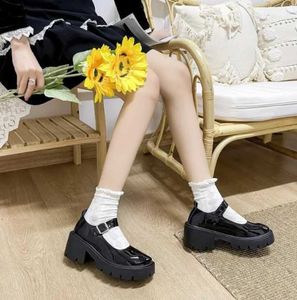 2023 Nouveau japonais polyvalent femmes semelle épaisse Jk uniforme chaussures Lolita plate-forme petites chaussures en cuir talon épais rétro 231024