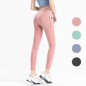 Dames Yoga legging Broek met hoge taille Sport Hip Lift Elastische broek Fitness Joggingbroek Naadloze scrunch Naked Pant Zachte joggingbroek Sneldrogend Strakke stretch