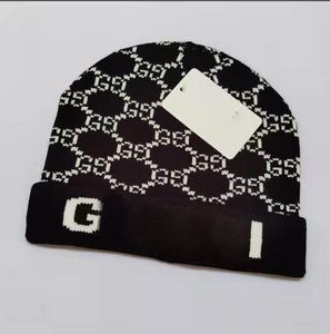 2023 Nuevos gorros de lujo Diseñador Gorro de invierno Moda para hombres y mujeres Diseño de letras GU Sombrero de punto Sombrero de lana de otoño Sombrero de calavera cálido neutro geométrico