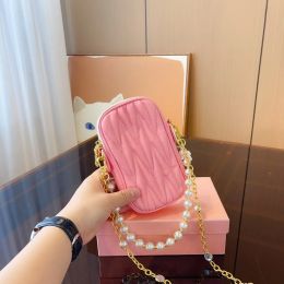 2023 New Luxury Classic Designer Women's Pearl Phone Bag Spring Summer Fashion Academy Bag Square Zipper Gold Chain épaule bagfashion polyvalent