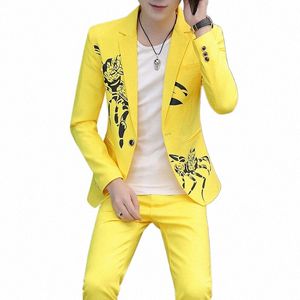 2023 Nouveaux hommes jaune imprimé costume veste et pantalon printemps automne mince hommes 2 pièces blanc noir blazer pantalon f01r #