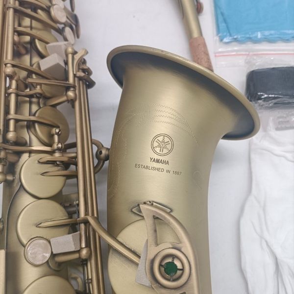 2023 Nueva referencia Saxofón alto de latón Acabado satinado cepillado antiguo YAS-62 Modelo Instrumentos musicales profesionales Sax con accesorios