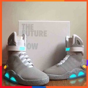 2023 NOUVELLE Version Authentique Air Mag Baskets Air Mags de Marty Mcfly Retour Vers Le Futur Mode Hommes Femmes Chaussures De Sport Éclairage LED Entraîneurs En Plein Air Avec Boîte D'origine