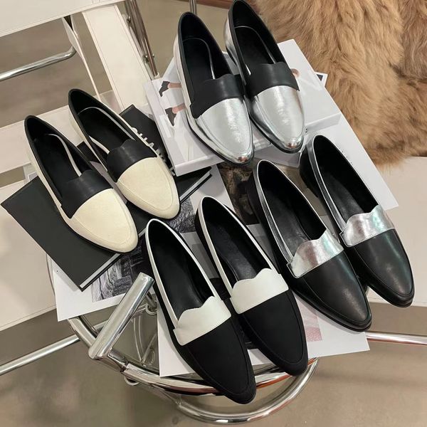 2023 Nouvelle chaussure simple simple britannique rétro avec une sensation haut de gamme et confortable baskets de luxe nubuck designer femme appartements taille 35-45